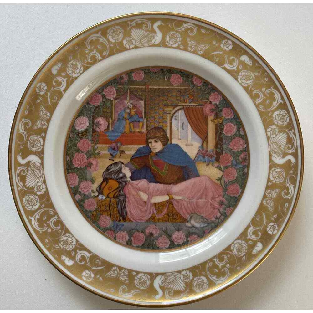 1978 GRIMM'S FAIRY TALES Franklin Plate Collection Sleeping Beauty